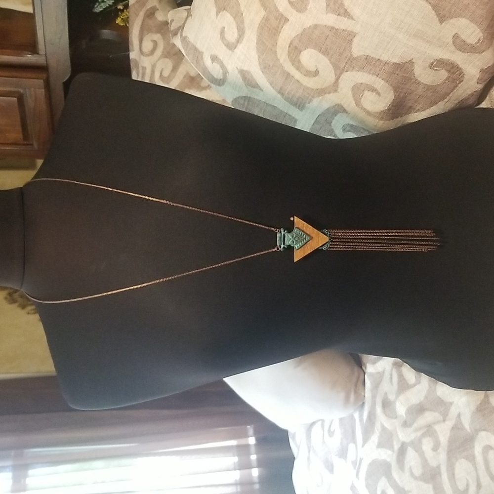 Long necklace